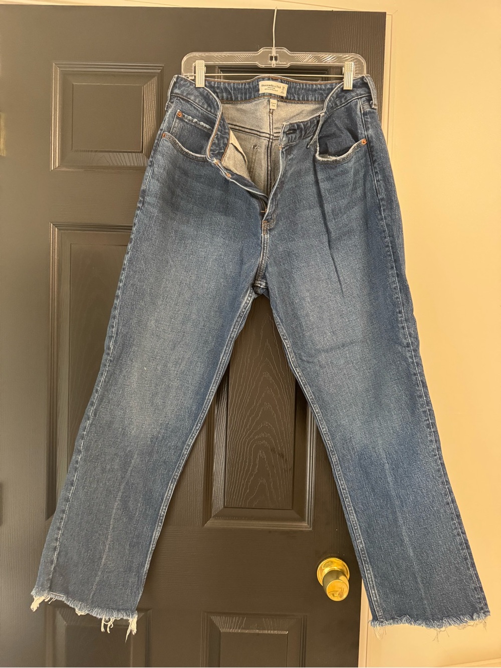Mid Rise 90’s Straight Curve Love Jeans